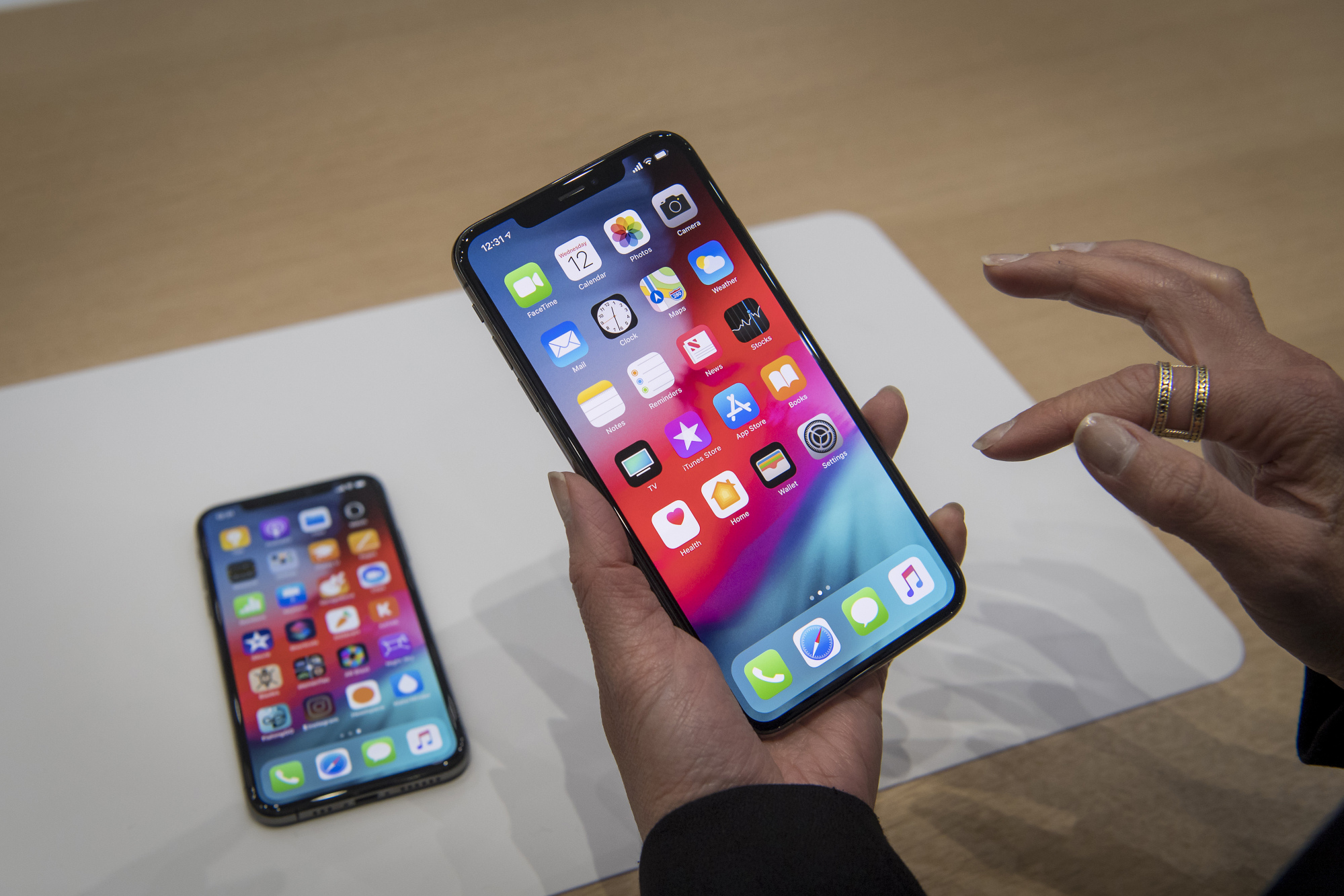 手機信號放大器|蘋果下月發布三款新iPhone，重要信息在這了